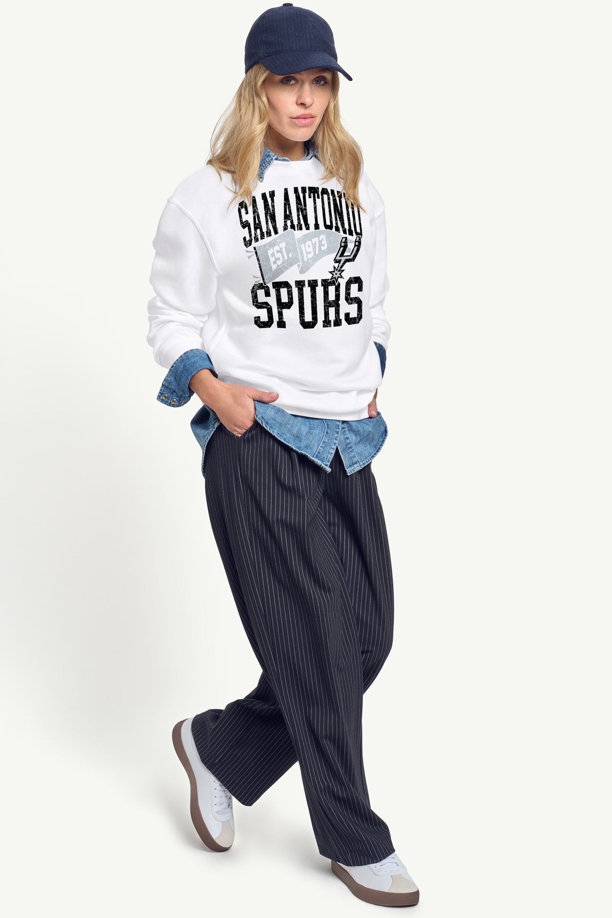 WOMENS SAN ANTONIO SPURS PENNANT SWEATSHIRT - White