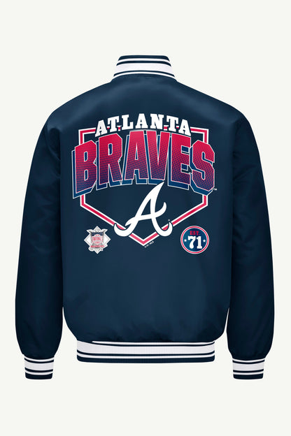 MENS ATLANTA BRAVES PRINTED HOMEPLATE SATIN VARSITY JACKET - Navy
