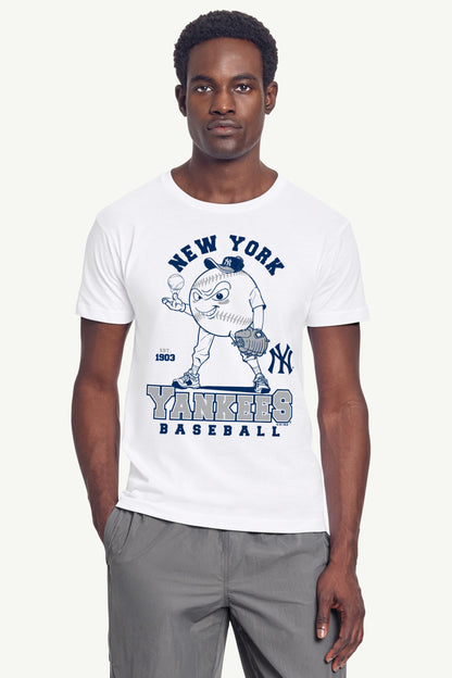 MENS NEW YORK YANKEES BASEBALL CHARACTER SHORT SLEEVE T SHIRT - White