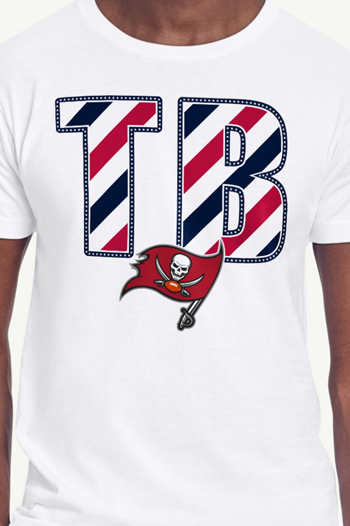 MENS TAMPA BAY BUCCANEERS STARS AND STRIPES T SHIRT - White