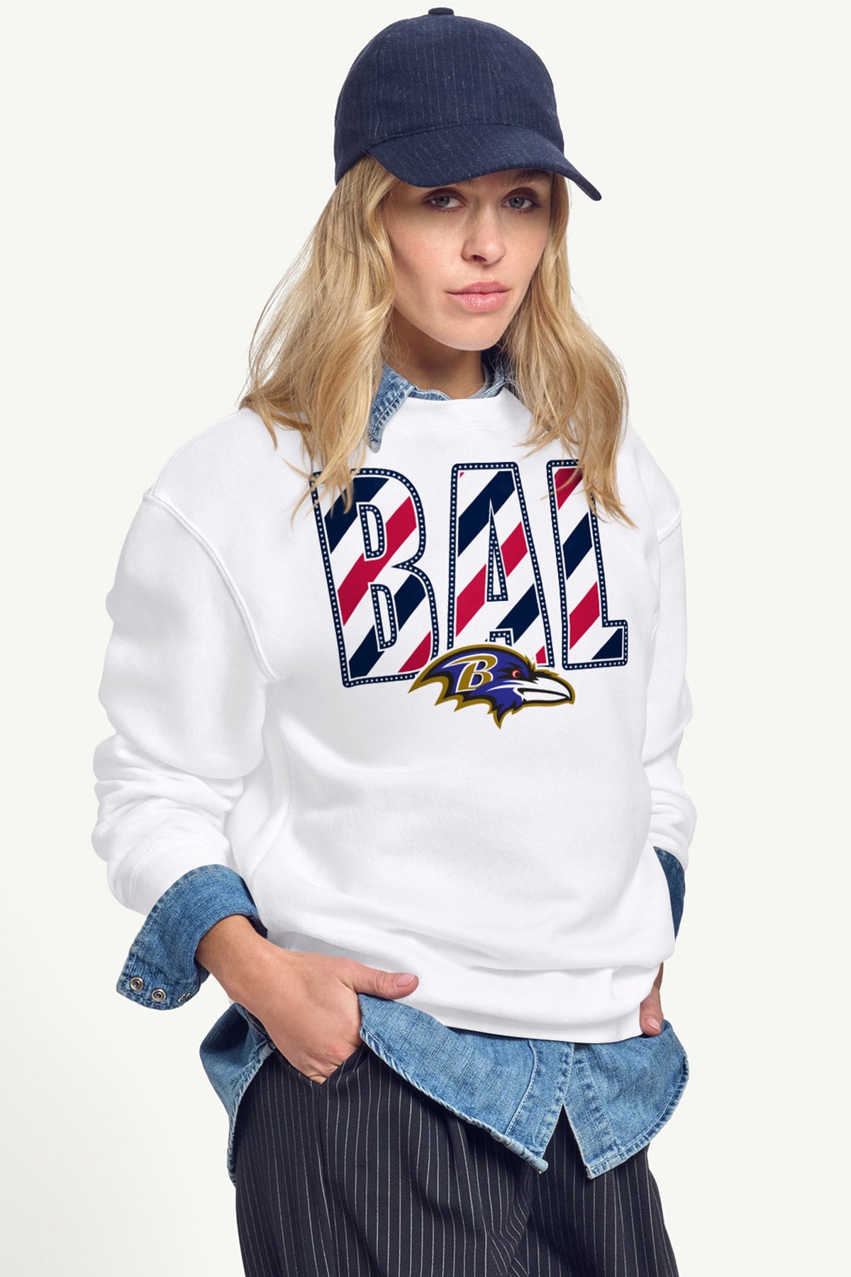 WOMENS BALTIMORE RAVENS STARS AND STRIPES SWEATSHIRT - White